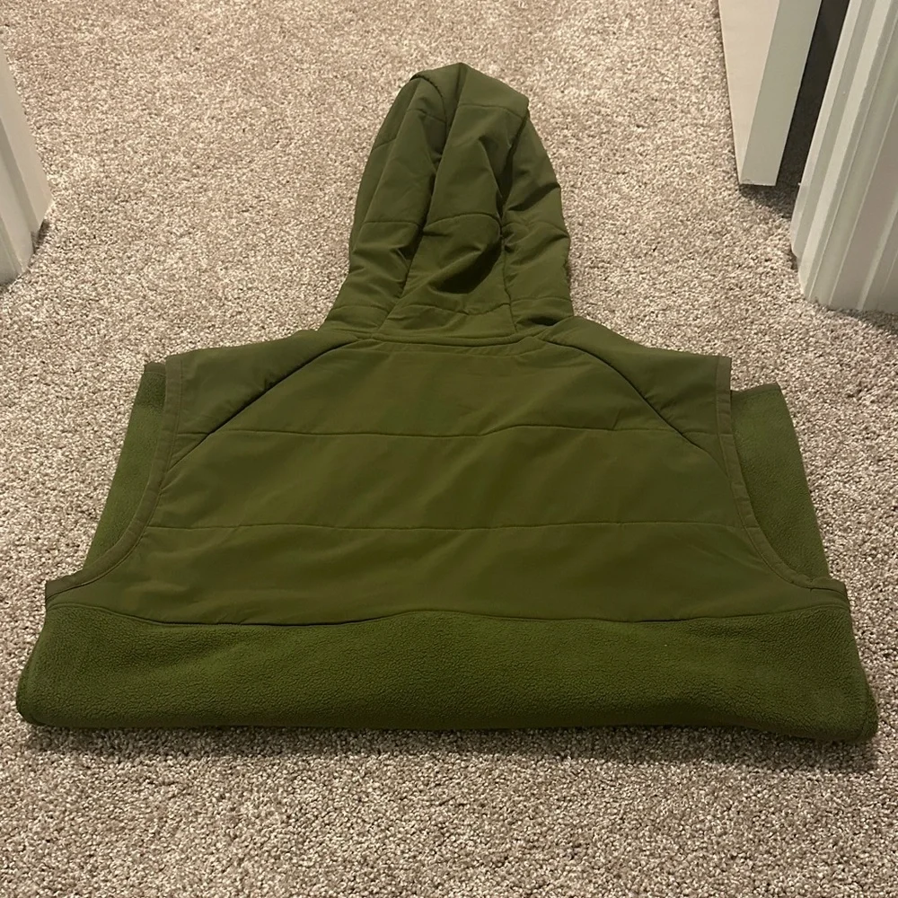 Nike Olive Green Hooded Golf Vest - Picture 4 of 5